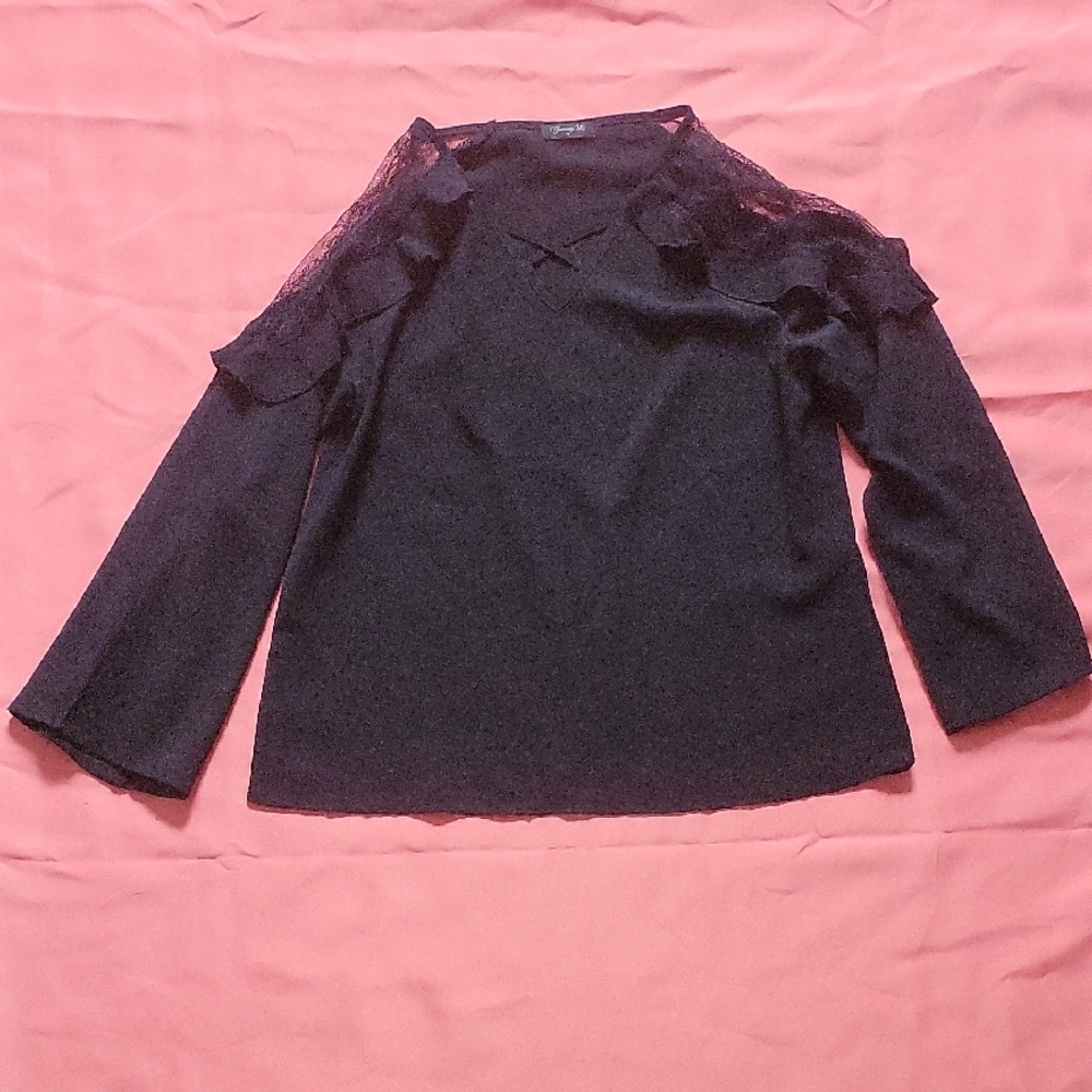 Elegant Black Lace Women's Top